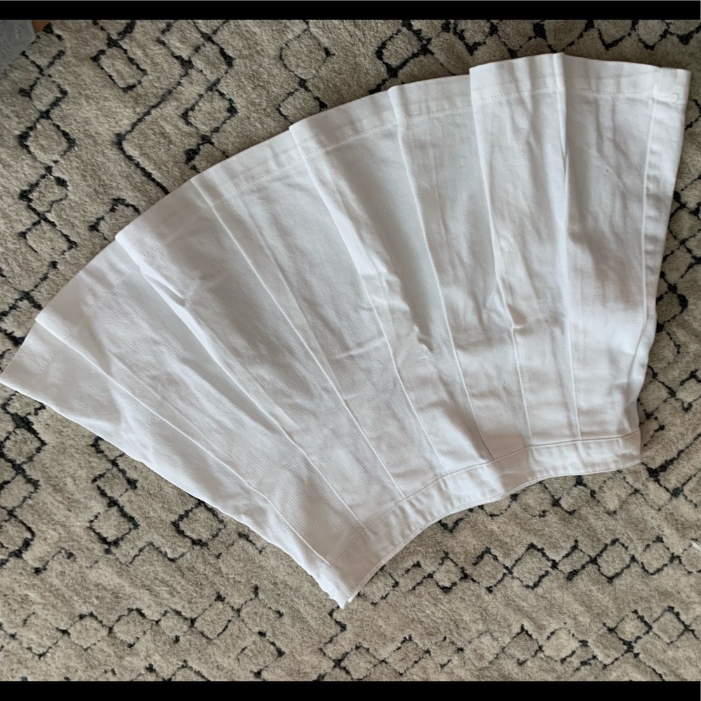 White Pleated Mini Skirt Small